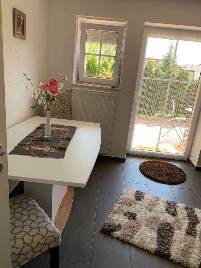 Terrassenwohnung In Estenfeld Bei Wuerzburg Dış mekan fotoğraf