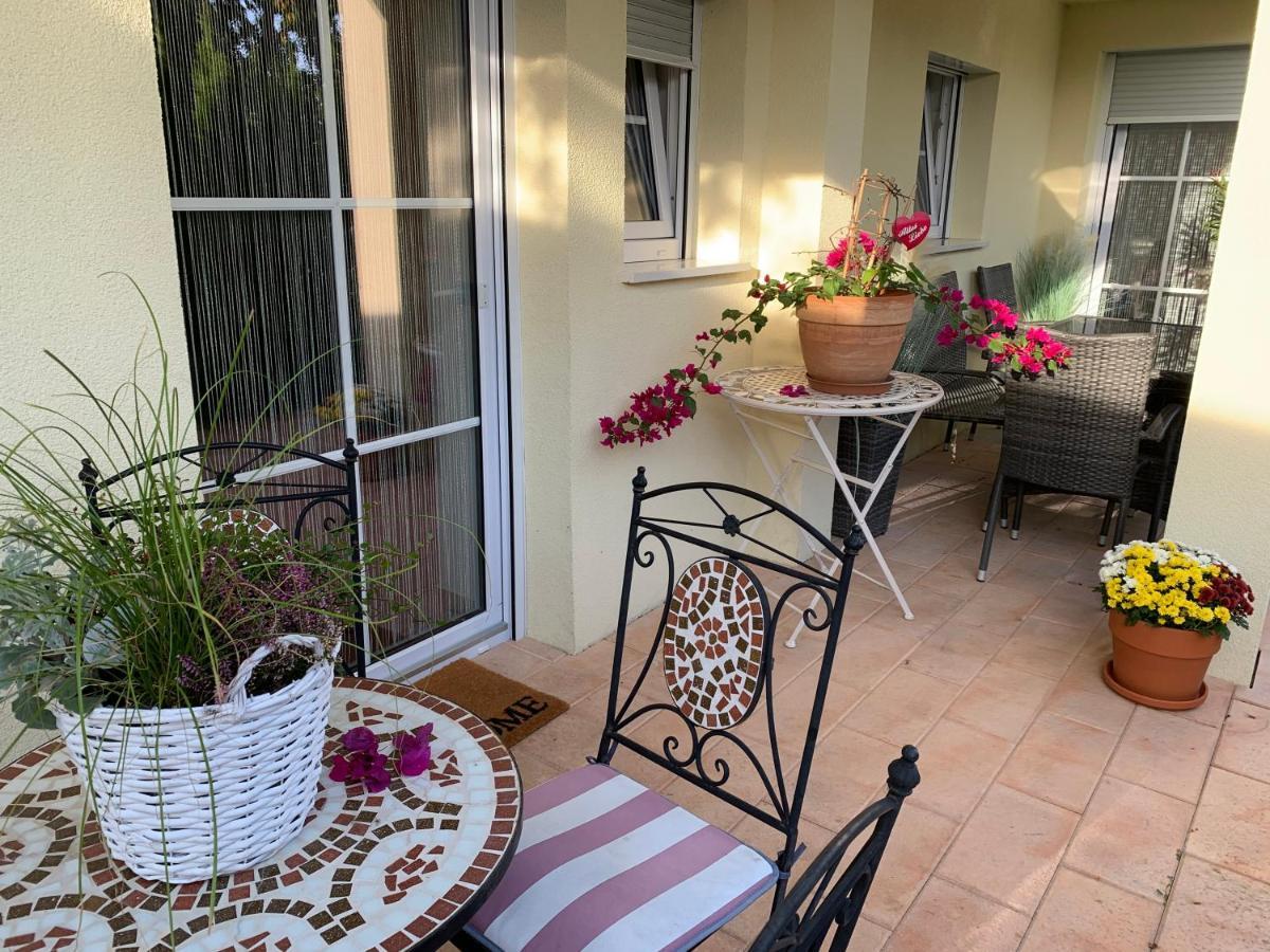 Terrassenwohnung In Estenfeld Bei Wuerzburg Dış mekan fotoğraf